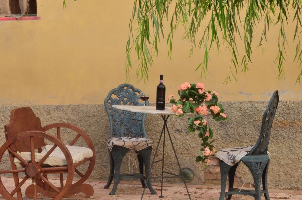 Fattoria Antonella Villa ซานจีมิญญาโน ภายนอก รูปภาพ
